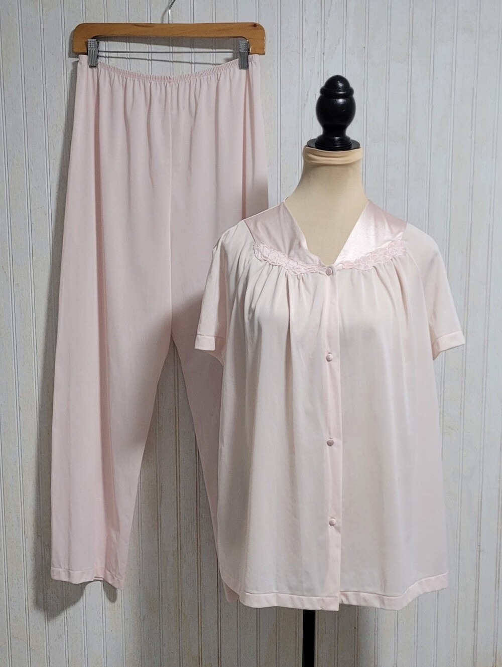 Vintage 70s Vanity Fair Soft Light Pink Pajama Set Size Large